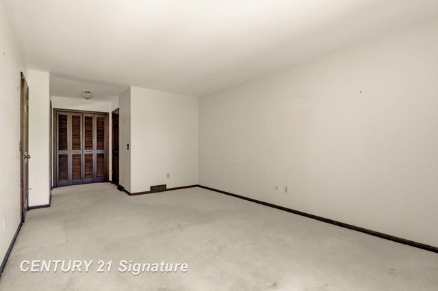 3198 Columbine Drive, Saginaw, MI 48603