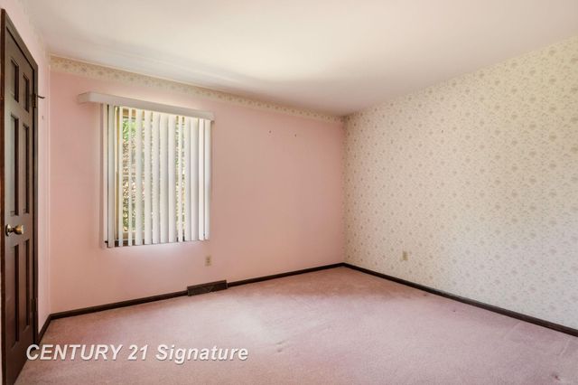 3198 Columbine Drive, Saginaw, MI 48603