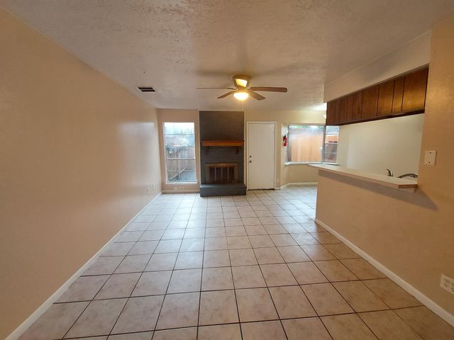 13433 Castilian Drive 1, Houston, TX 77015