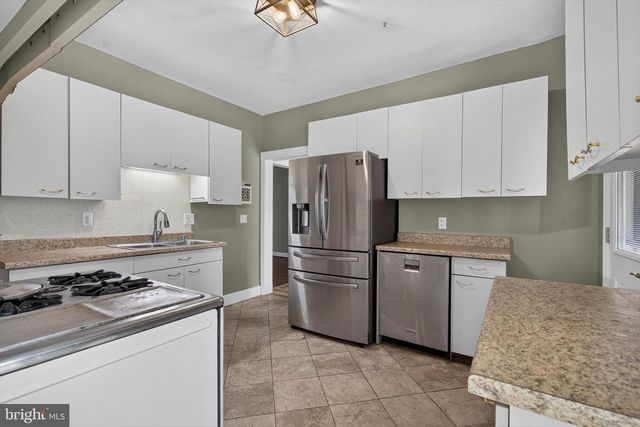 511 THORNFIELD RD, Baltimore, MD 21229