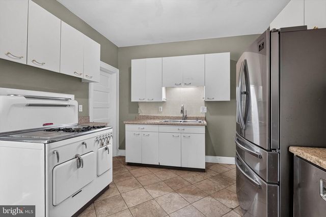 511 THORNFIELD RD, Baltimore, MD 21229