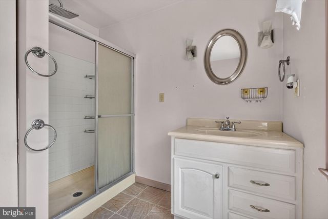 511 THORNFIELD RD, Baltimore, MD 21229