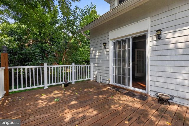 511 THORNFIELD RD, Baltimore, MD 21229