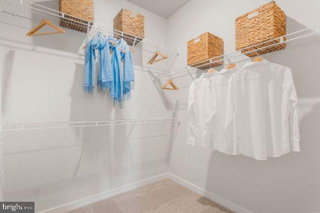 223 GRAYLING RD, Inwood, WV 25428