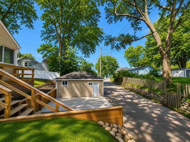 707 Buena Vista Avenue, Lake Orion, MI 48362