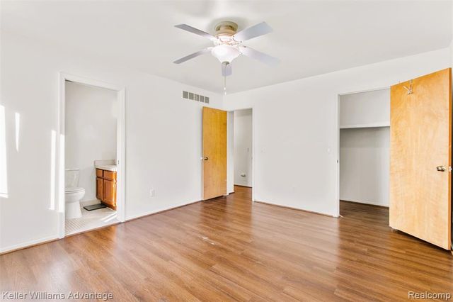 31441 Orchard Brook Court, Farmington Hills, MI 48336