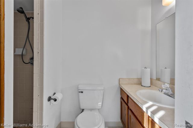 31441 Orchard Brook Court, Farmington Hills, MI 48336