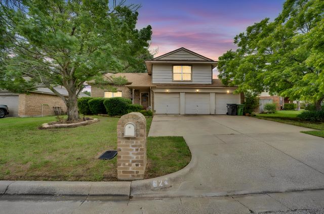 622 Lemon Drive, Arlington, TX 76018