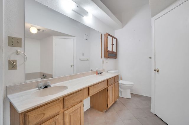 622 Lemon Drive, Arlington, TX 76018