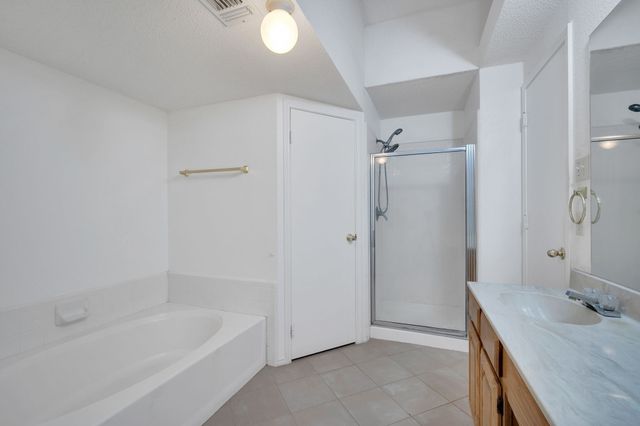622 Lemon Drive, Arlington, TX 76018