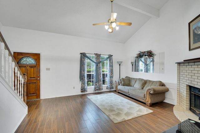 622 Lemon Drive, Arlington, TX 76018