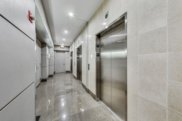 600 N DEARBORN Street 1006, Chicago, IL 60605