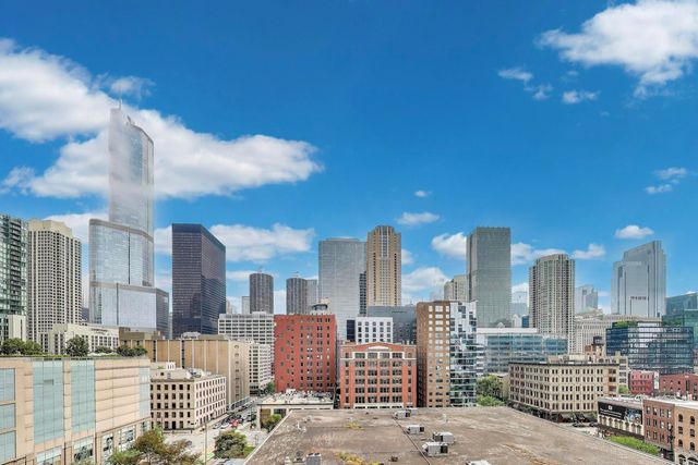 600 N DEARBORN Street 1006, Chicago, IL 60605