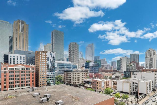 600 N DEARBORN Street 1006, Chicago, IL 60605