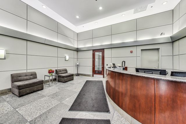 600 N DEARBORN Street 1006, Chicago, IL 60605