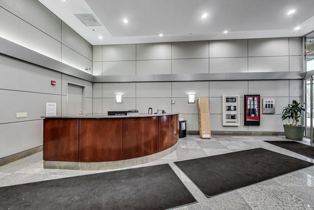 600 N DEARBORN Street 1006, Chicago, IL 60605