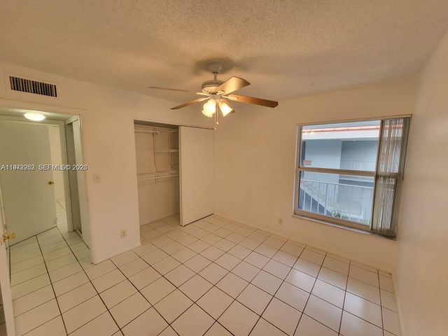 455 S Pine Island Road 410C, Plantation, FL 33324
