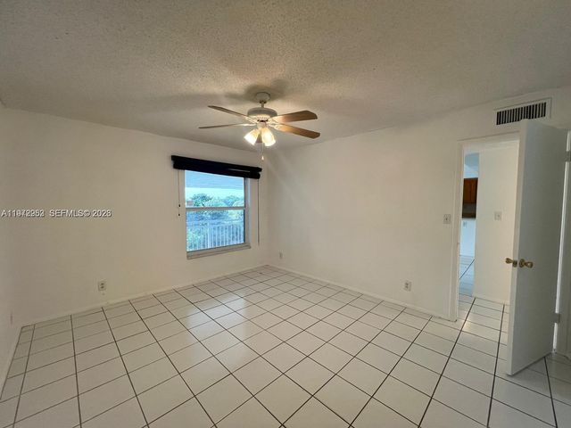 455 S Pine Island Road 410C, Plantation, FL 33324