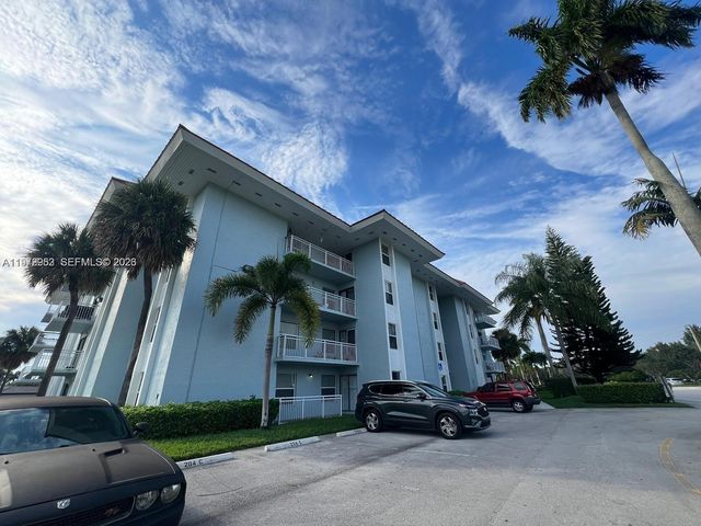 455 S Pine Island Road 410C, Plantation, FL 33324
