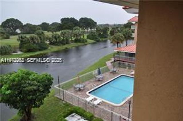 455 S Pine Island Road 410C, Plantation, FL 33324