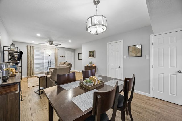 6410 Del Monte Drive 6, Houston, TX 77057
