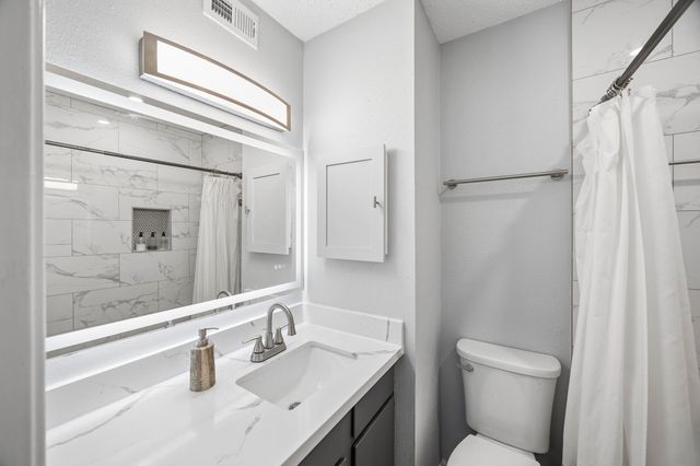 6410 Del Monte Drive 6, Houston, TX 77057
