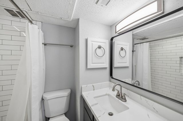 6410 Del Monte Drive 6, Houston, TX 77057