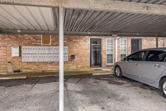 6410 Del Monte Drive 6, Houston, TX 77057