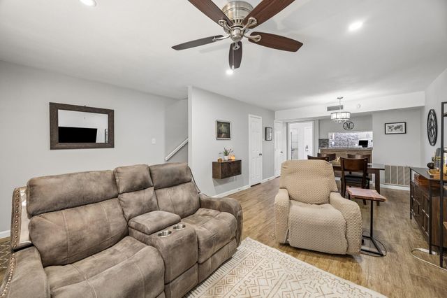 6410 Del Monte Drive 6, Houston, TX 77057