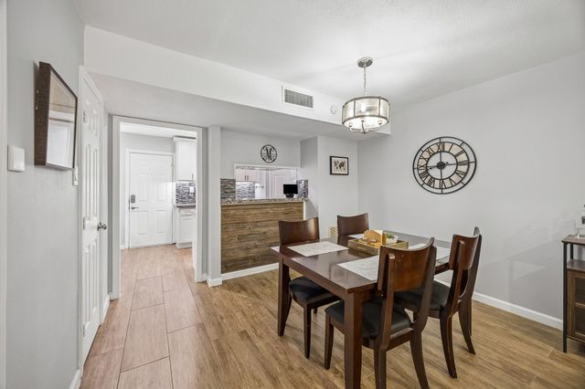 6410 Del Monte Drive 6, Houston, TX 77057