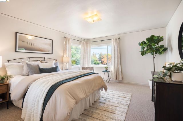 908 Prospect Ave, Oakland, CA 94610