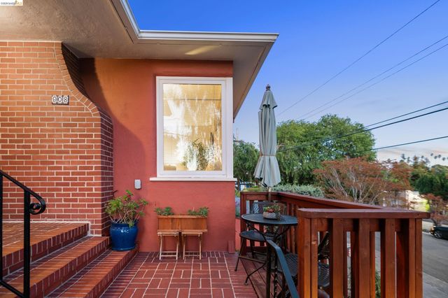 908 Prospect Ave, Oakland, CA 94610