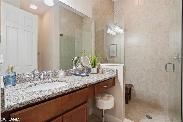 9536 Ironstone TER 202, Naples, FL 34120