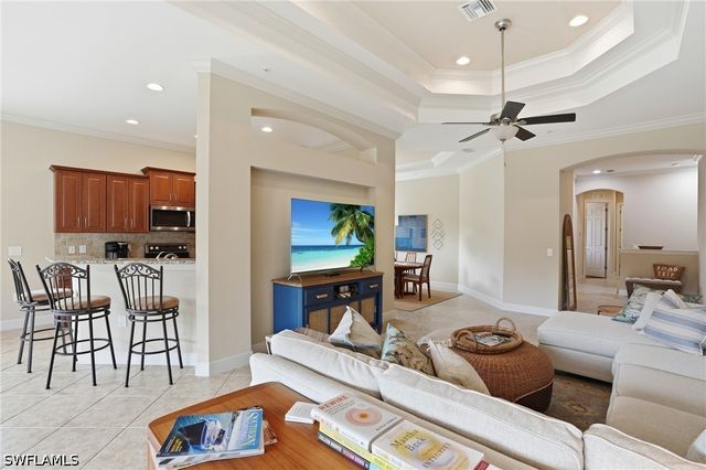 9536 Ironstone TER 202, Naples, FL 34120