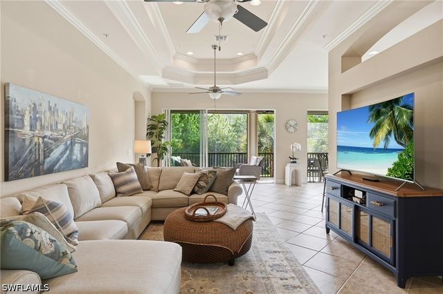 9536 Ironstone TER 202, Naples, FL 34120