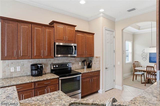 9536 Ironstone TER 202, Naples, FL 34120