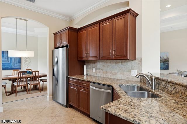 9536 Ironstone TER 202, Naples, FL 34120