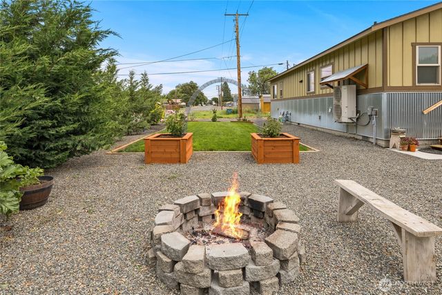 308 W 1st Avenue, Kittitas, WA 98934