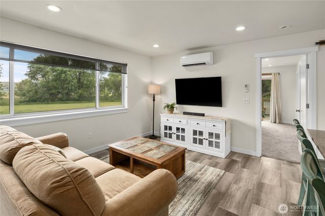 308 W 1st Avenue, Kittitas, WA 98934