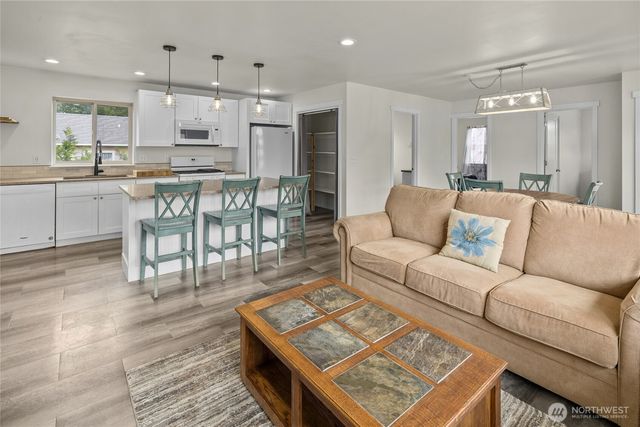 308 W 1st Avenue, Kittitas, WA 98934