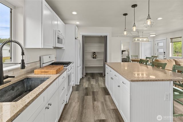 308 W 1st Avenue, Kittitas, WA 98934