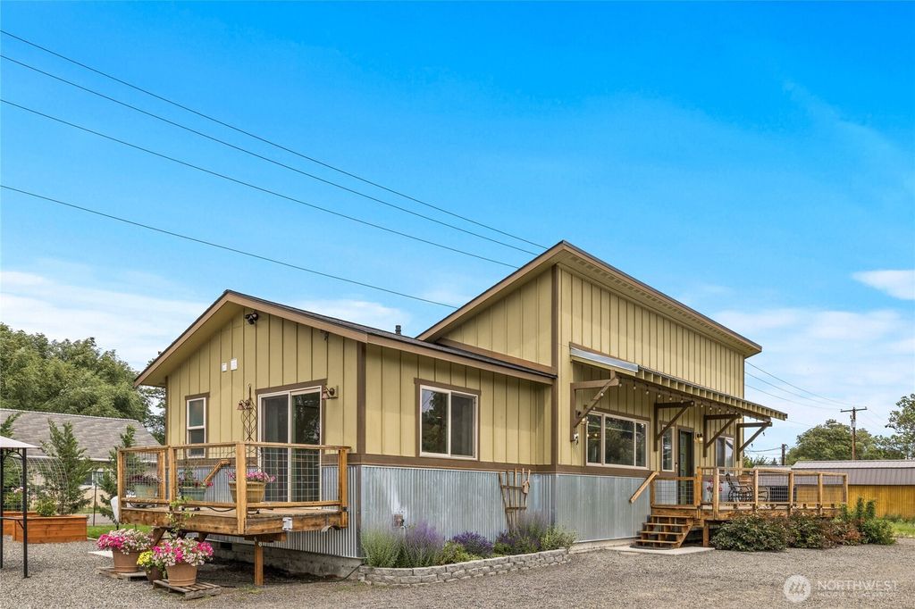 308 W 1st Avenue, Kittitas, WA 98934