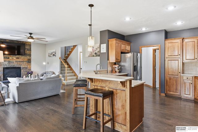 826 S 190th Avenue, Omaha, NE 68022