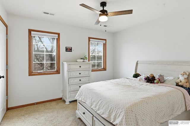 826 S 190th Avenue, Omaha, NE 68022