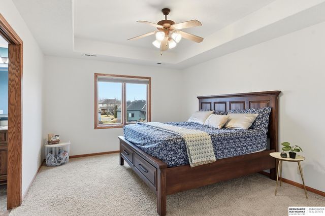 826 S 190th Avenue, Omaha, NE 68022