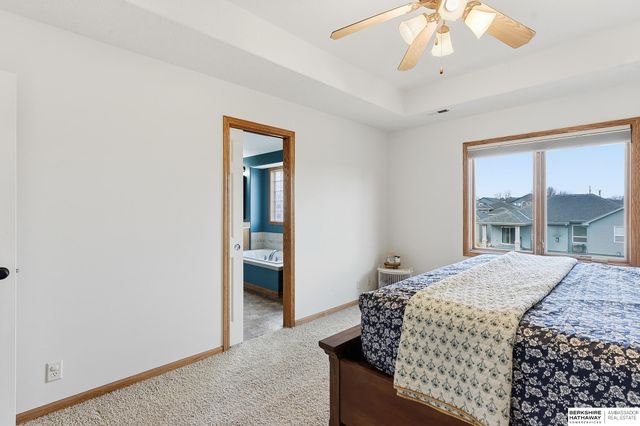 826 S 190th Avenue, Omaha, NE 68022