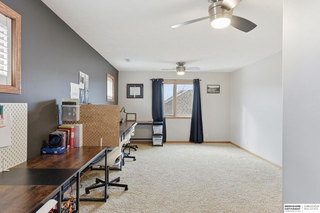 826 S 190th Avenue, Omaha, NE 68022