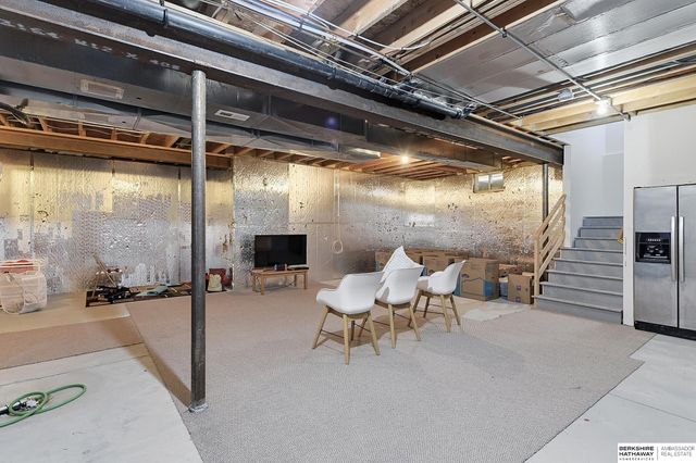 826 S 190th Avenue, Omaha, NE 68022