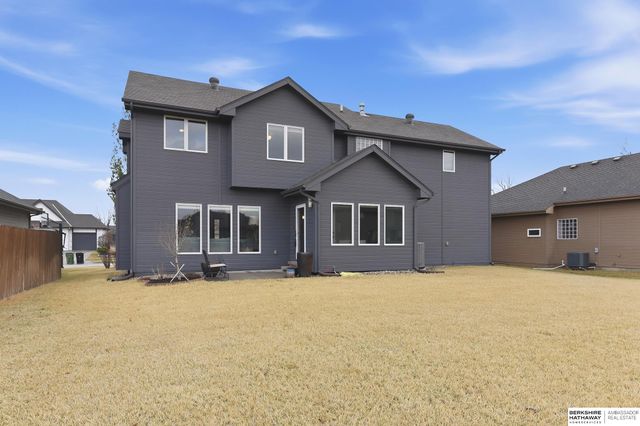 826 S 190th Avenue, Omaha, NE 68022