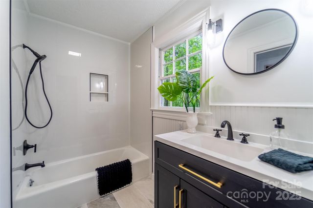 197 Briar Patch Road, Cullowhee, NC 28723